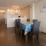 Family Spot By The Coastal Trails